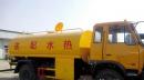 保溫灑水車(chē)冬天成為浴池?zé)衢T(mén)