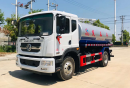 江蘇鹽城陳總訂購二輛東風(fēng)D9吸糞車已順利交付使用！