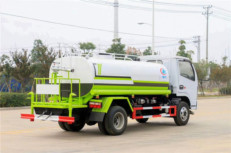 東風(fēng)福瑞卡5噸灑水車圖片