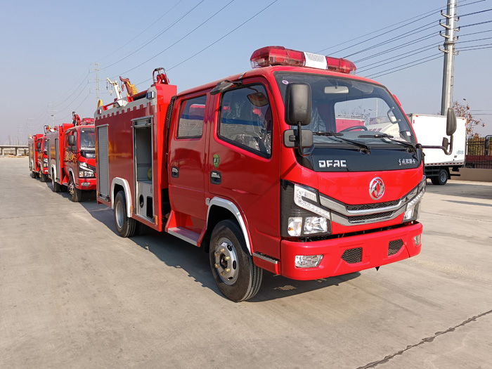 5噸消防灑水車多少錢_糧庫(kù)重點(diǎn)防火單位消防車_2.5-5噸泡沫消防車現(xiàn)車報(bào)價(jià)