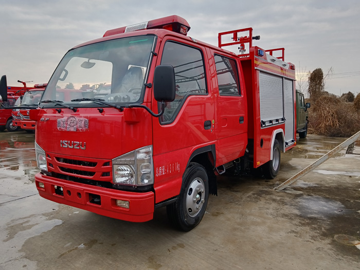 5噸消防灑水車多少錢_商業(yè)區(qū)倉(cāng)庫(kù)消防車_2.5-5噸泡沫消防車現(xiàn)車報(bào)價(jià)